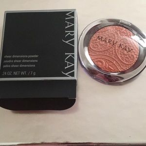 🐶Host Pick! 😀 - Lace dimensions sheer powder